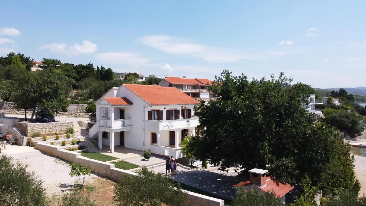 Apartman Ana Hotel Jasenice