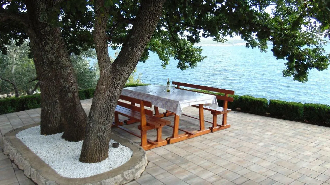 *** Guest house Apartman Ana Hotel Jasenice  Croatia
